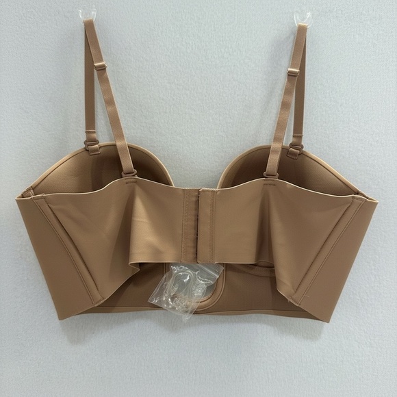 NWOT SKIMS Deep Plunge Shapewear Bra Color Clay Size Large - Picture 2 of 6